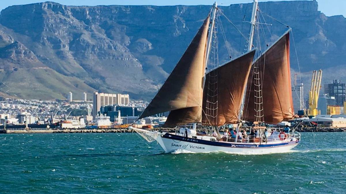 Bay Sail (O Espírito de Victoria) Em Waterfront, Cidade do Cabo (1 Hora)